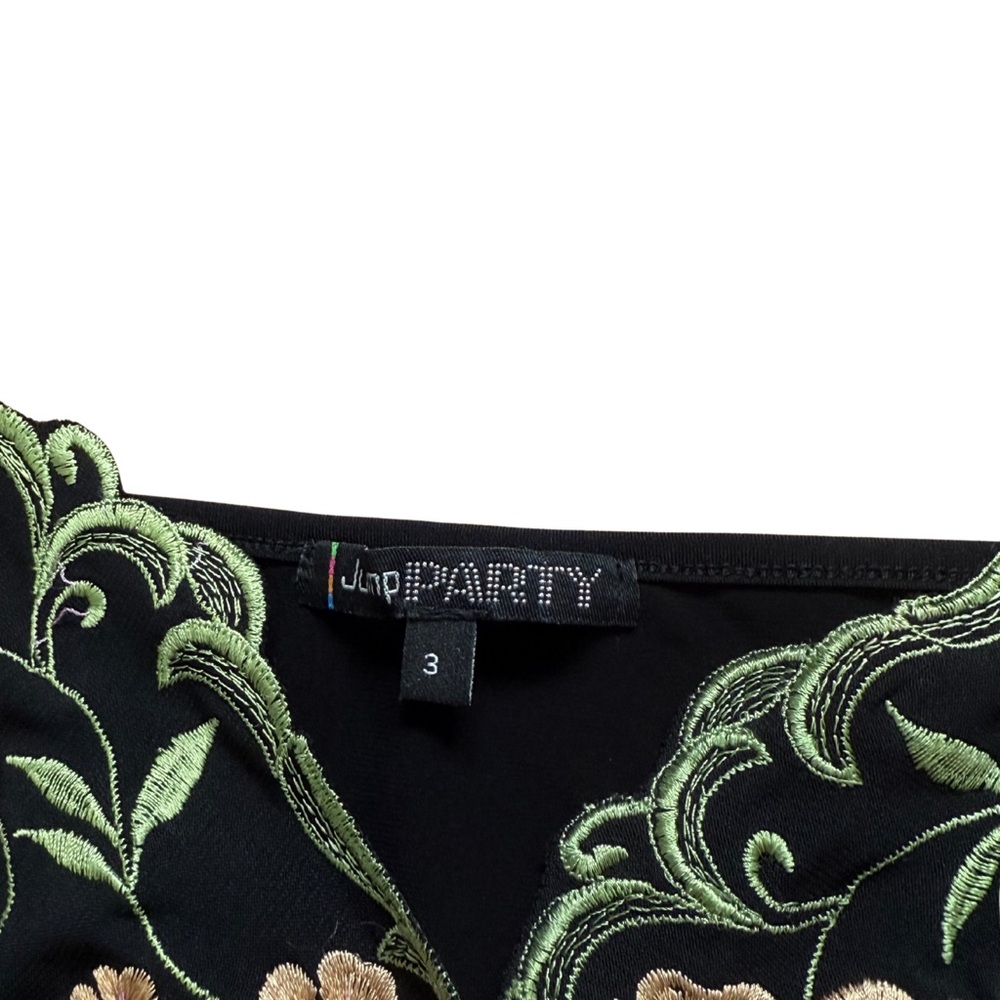 Jump Floral Camisole - Picture 4 of 5